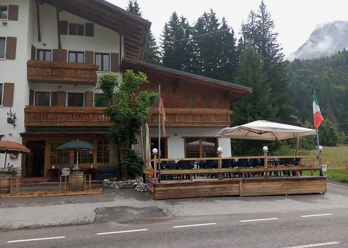 Hotel Griglieria Pizzeria Gnomo Goloso
